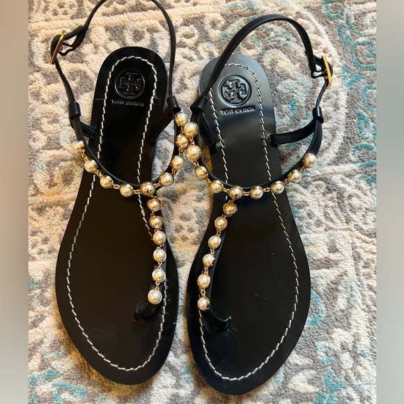 Tory Burch Shoes - Gorgeous EUC Tory Burch Black & Pearl Sandals